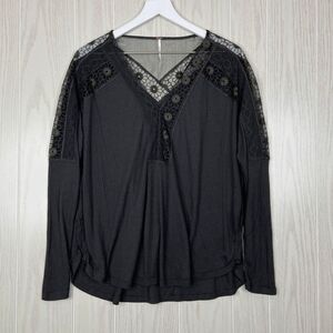 Free People Long Sleeve Lace V-Neck Top Black Size Small
